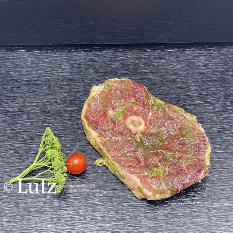 Tranche de gigot d'agneau marinée